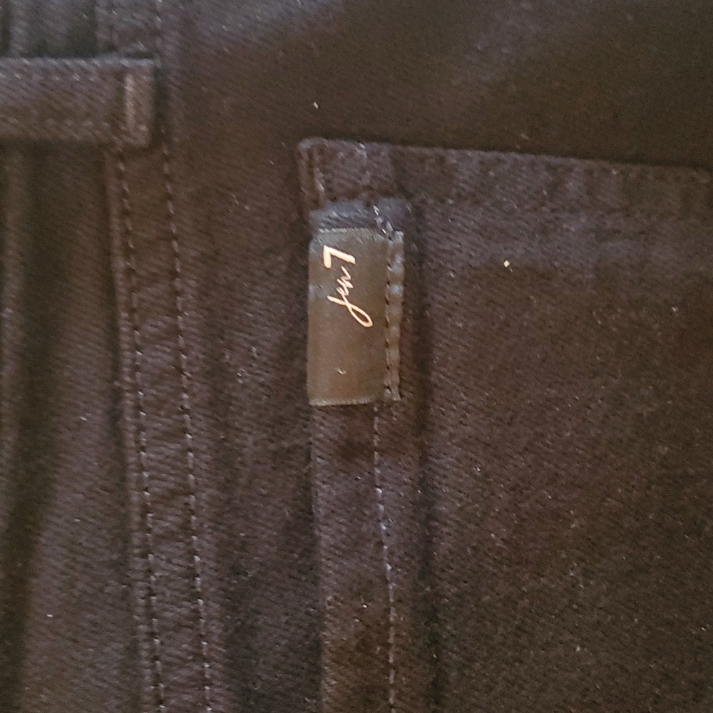 7 FOR ALL MANKIND BLACK CUFFED DENIM SHORTS - Picture 5 of 8